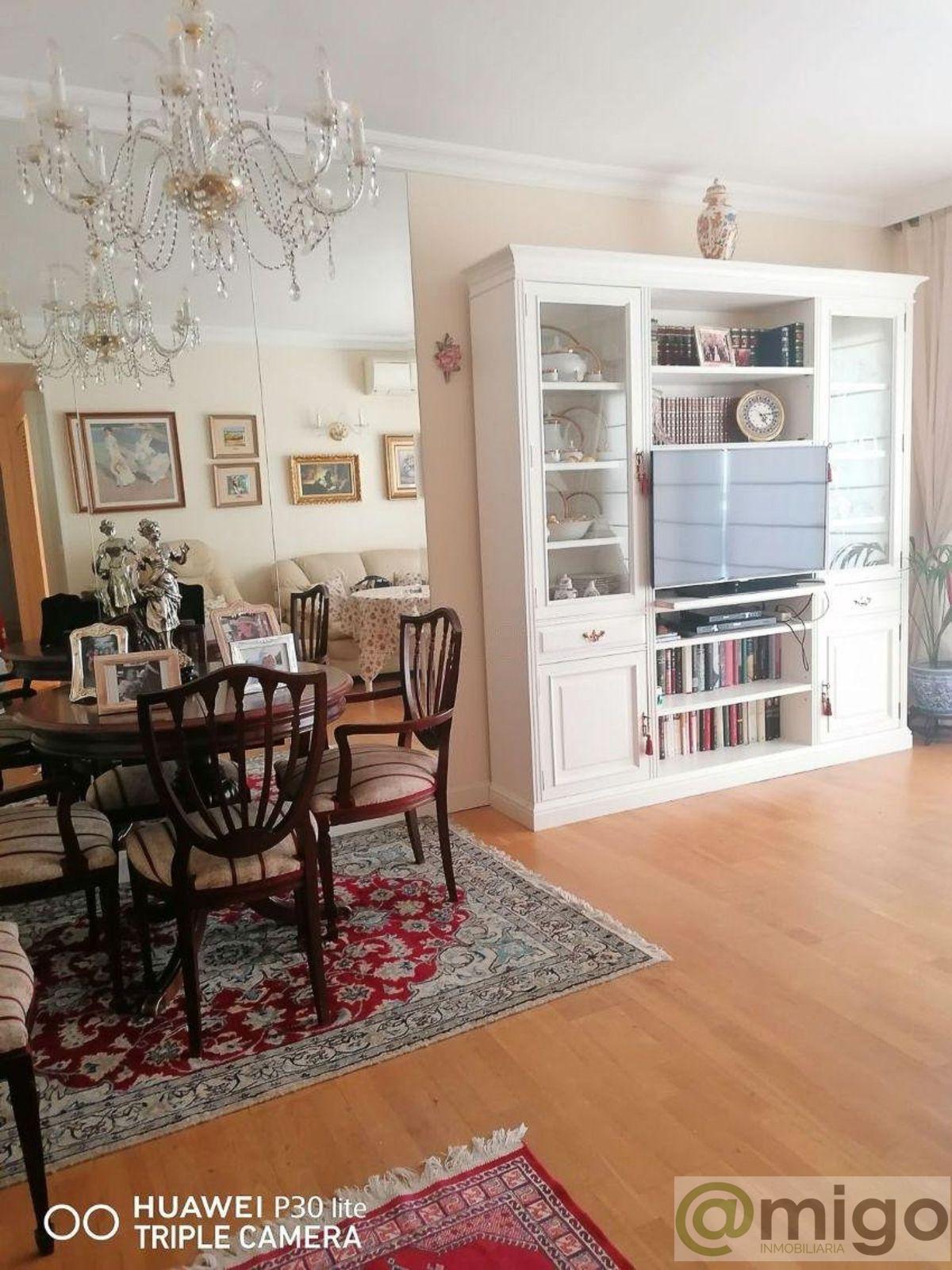 For sale of apartment in Marbella
