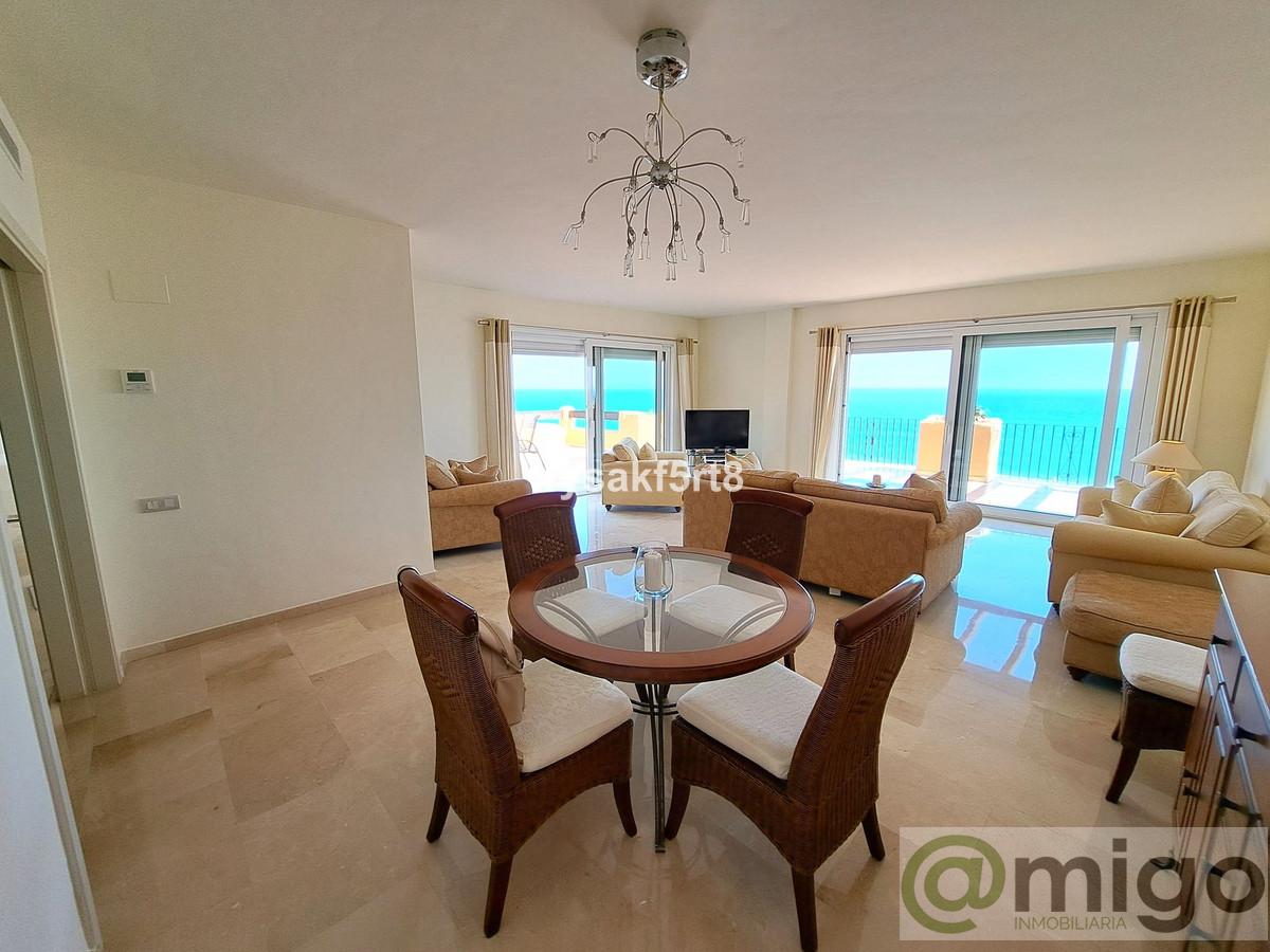 Venta de Ático en La Duquesa