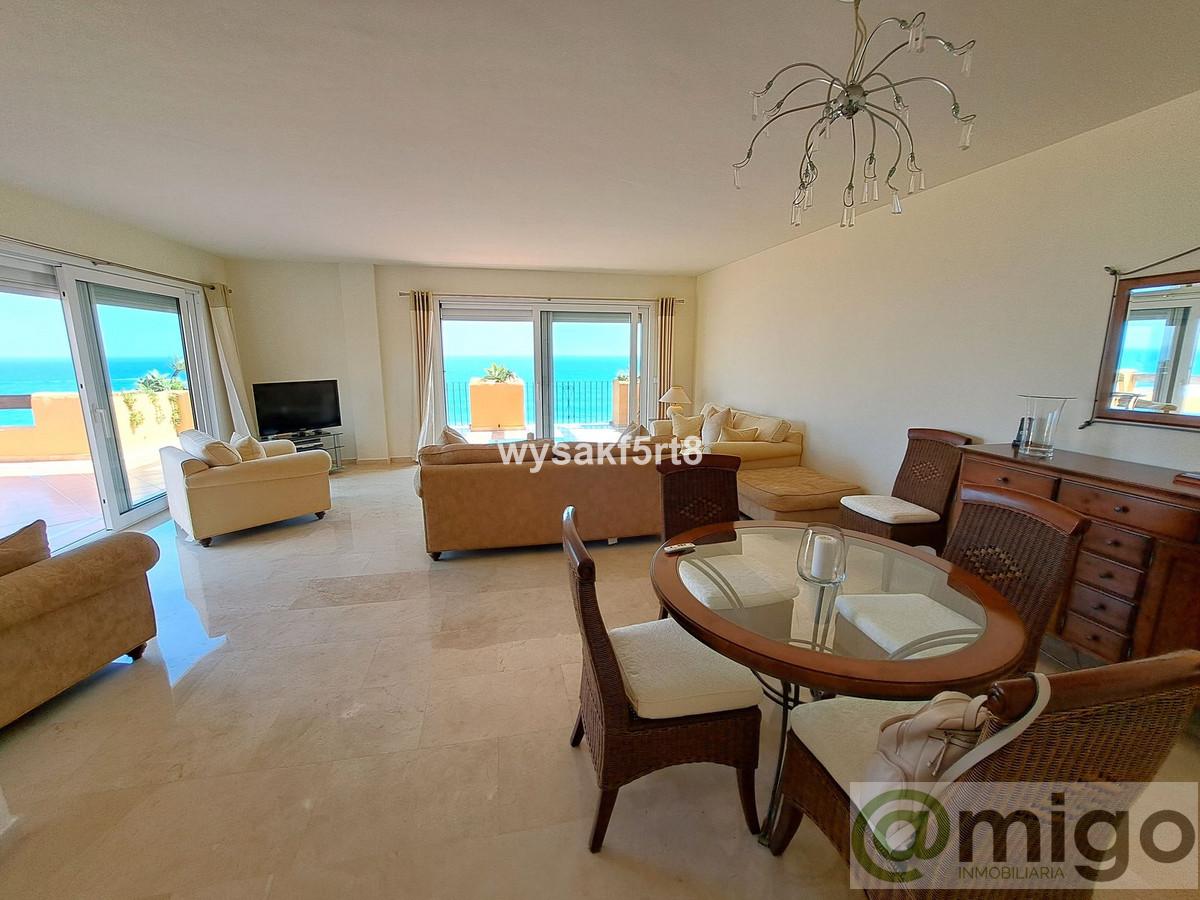 Venta de Ático en La Duquesa