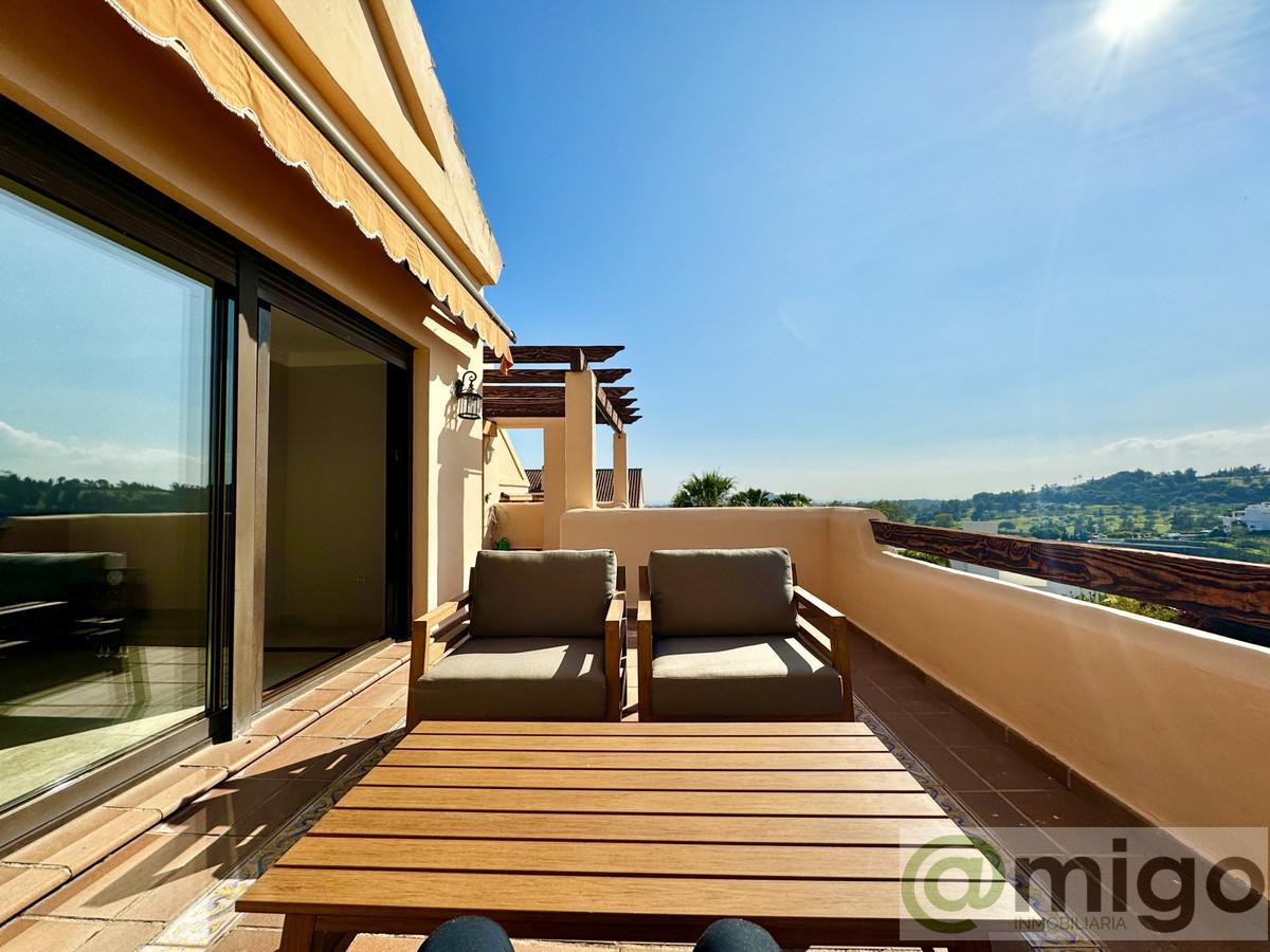 For sale of penthouse in Marbella
