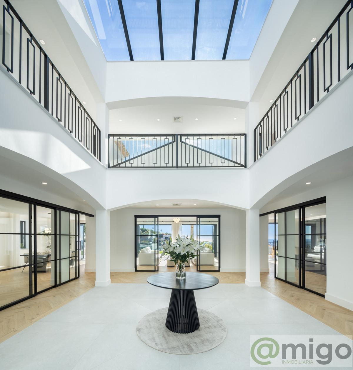 For sale of villa in Marbella