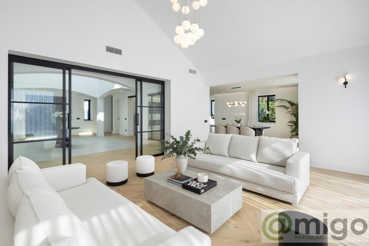 For sale of villa in Marbella