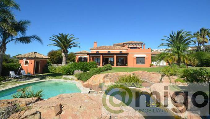 Venta de villa en La Duquesa