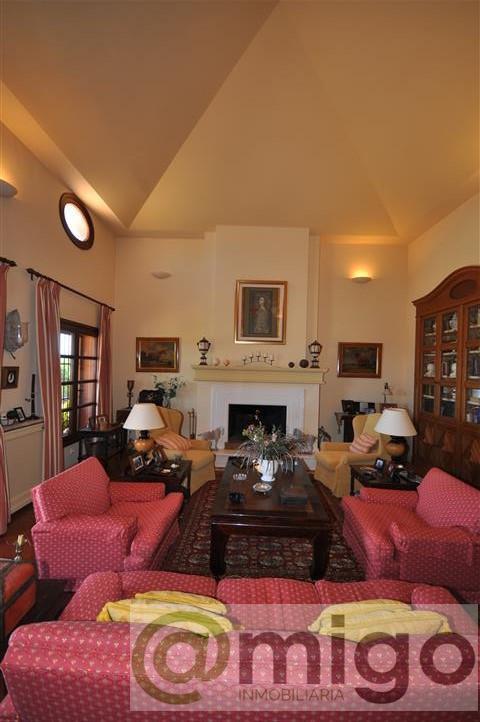 Venta de villa en La Duquesa