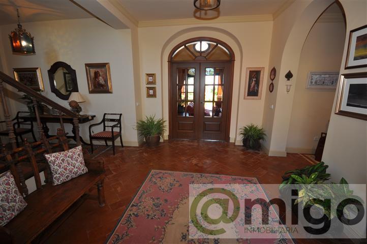 Venta de villa en La Duquesa