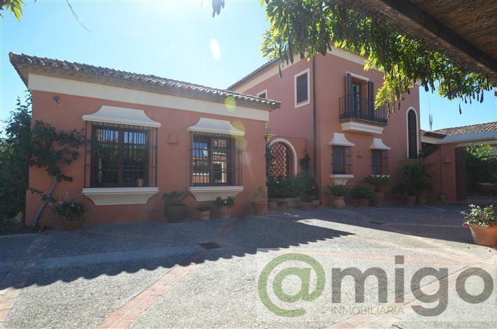 Venta de villa en La Duquesa