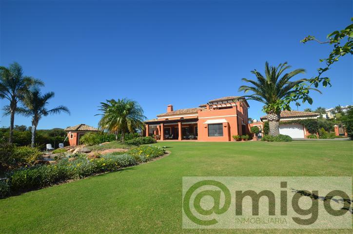 Venta de villa en La Duquesa