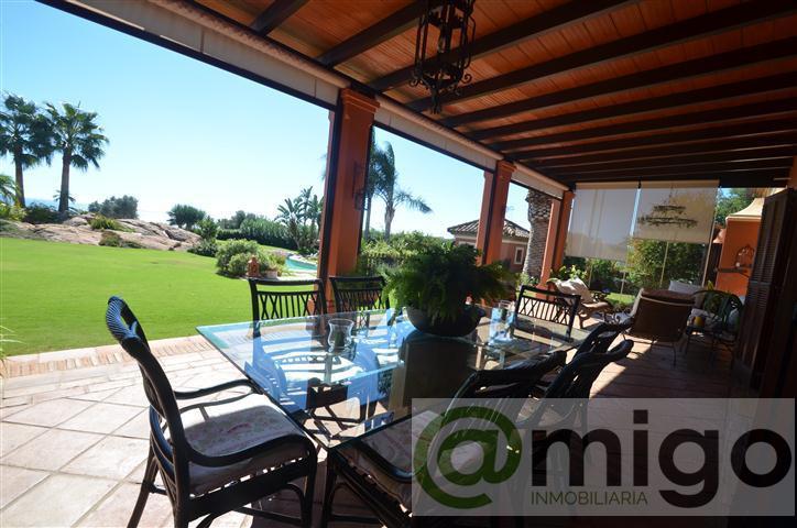 Venta de villa en La Duquesa