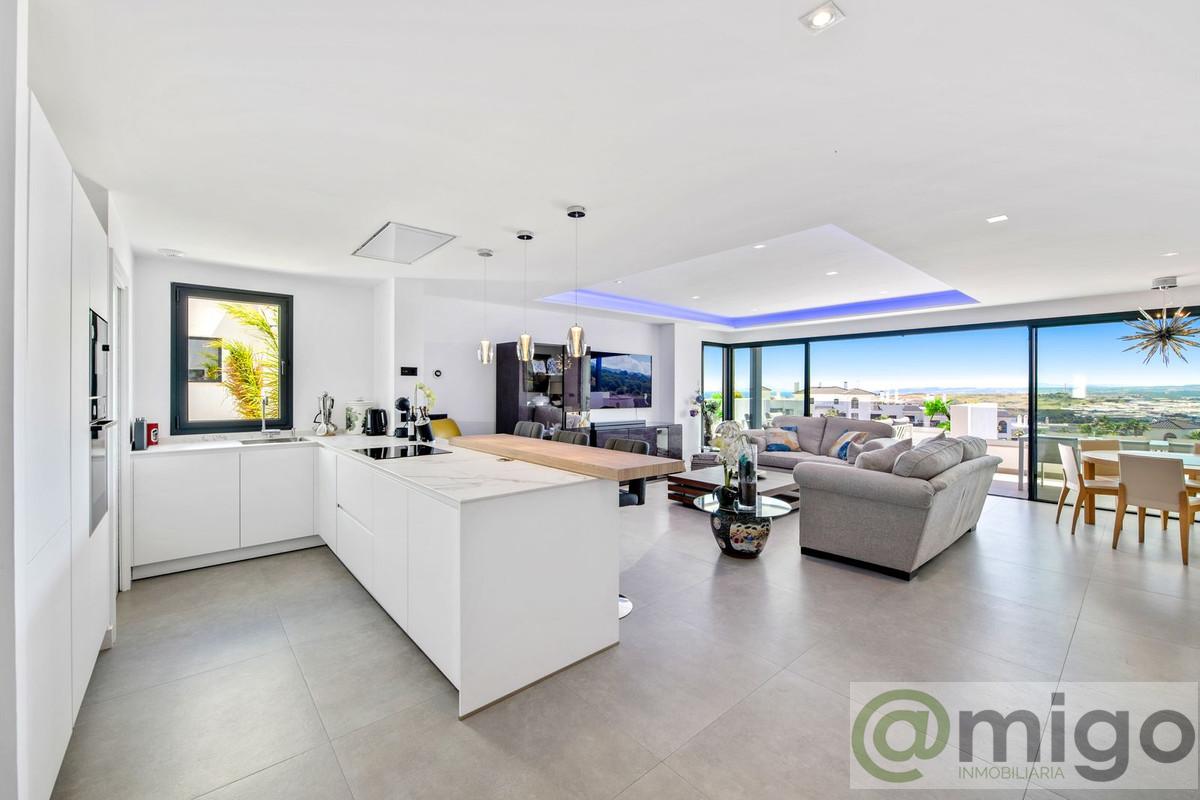 Venta de Ático en Estepona