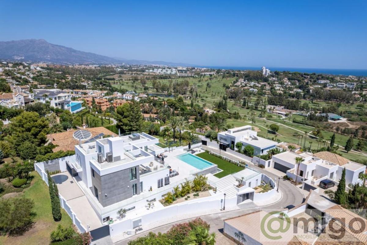 Venta de villa en El Paraiso