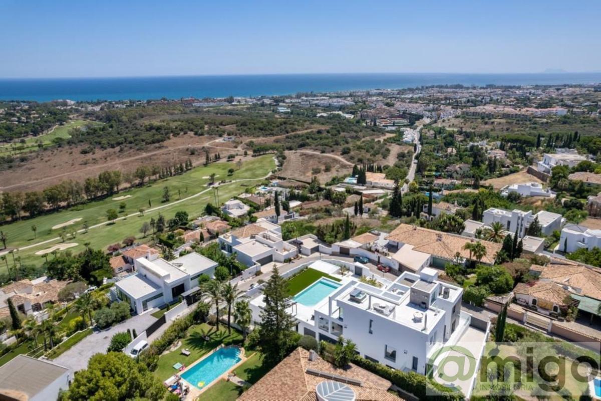 Venta de villa en El Paraiso