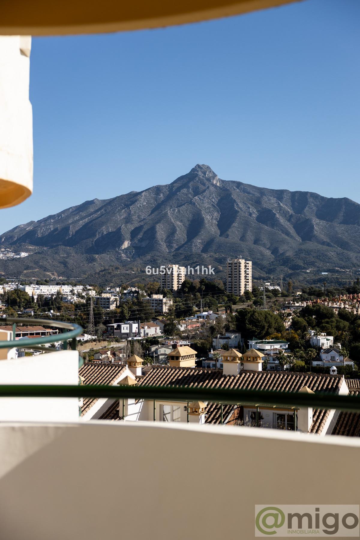 For sale of apartment in Marbella