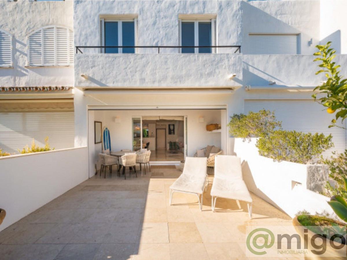 Venta de villa en Aloha