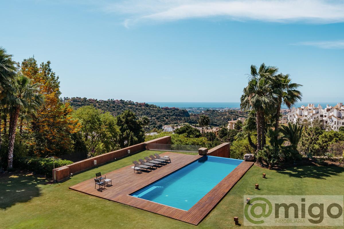 For sale of villa in Marbella