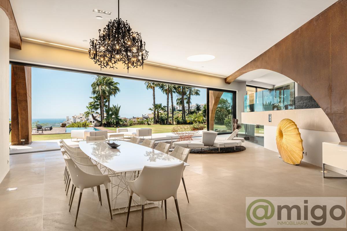 For sale of villa in Marbella