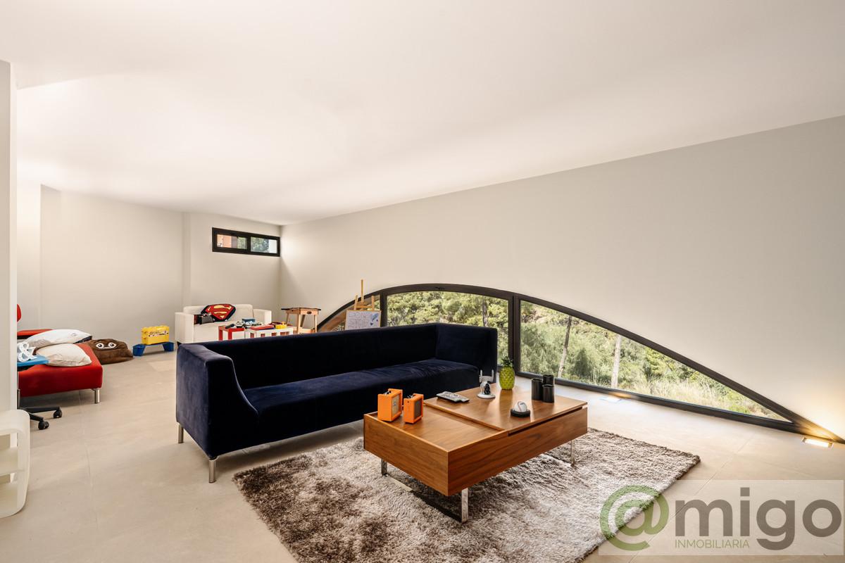 For sale of villa in Marbella
