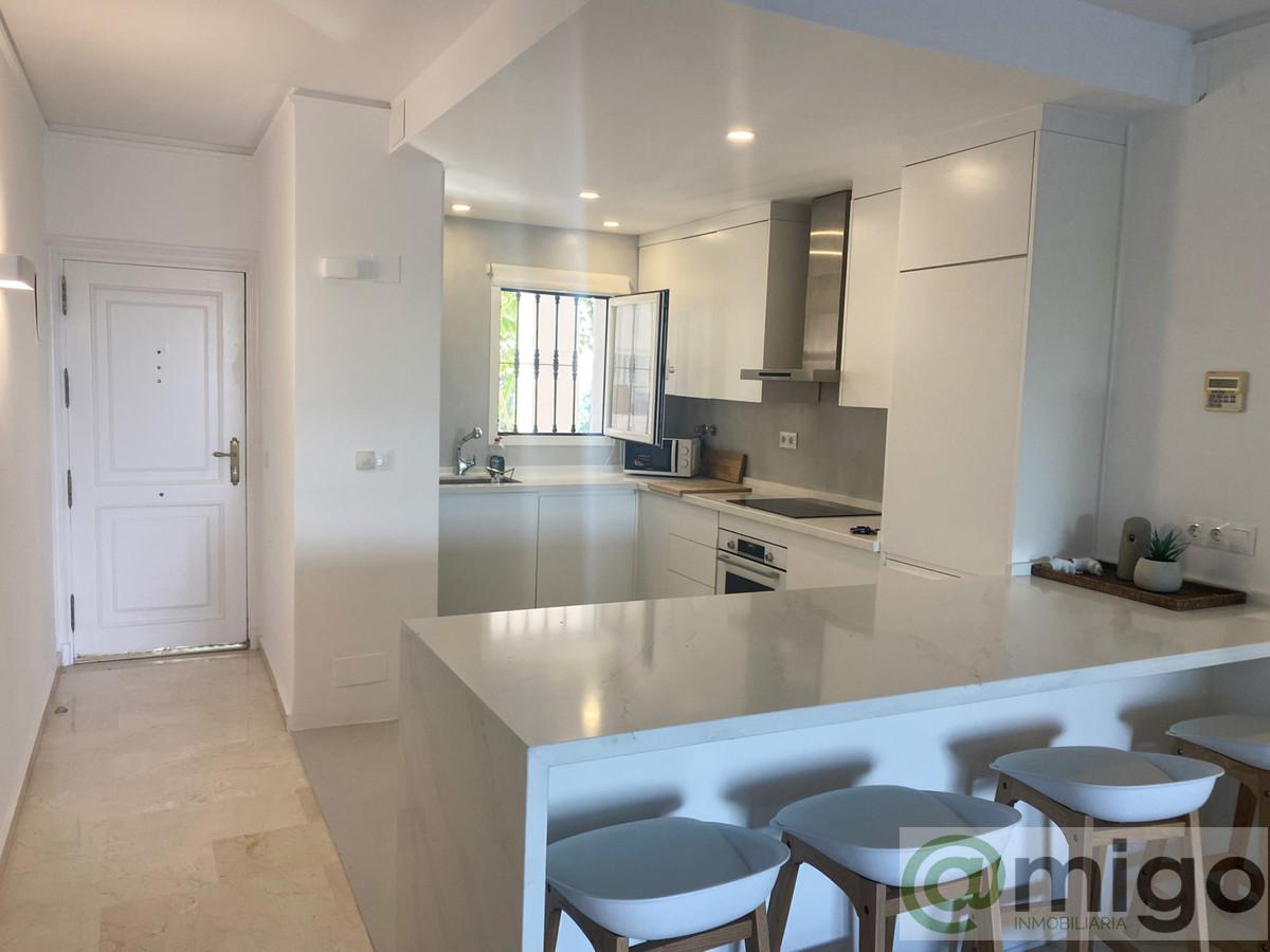 For sale of apartment in Marbella