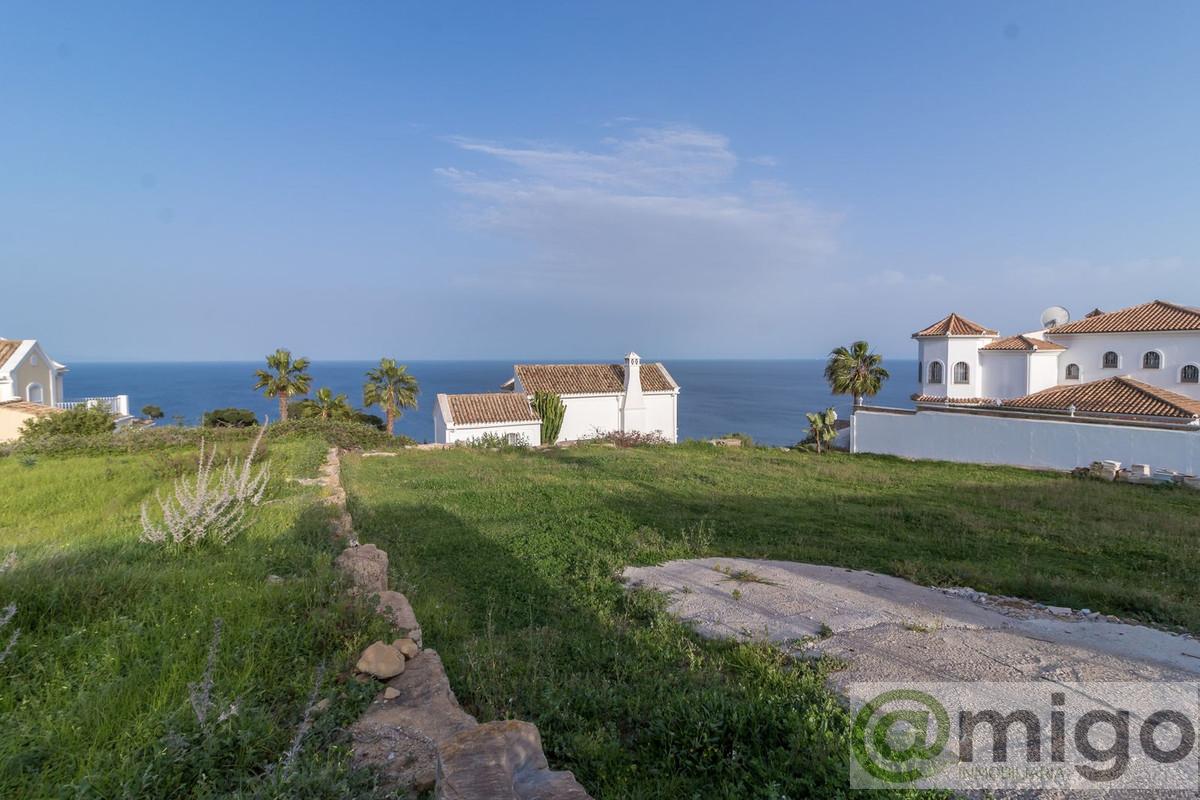 For sale of land in Manilva