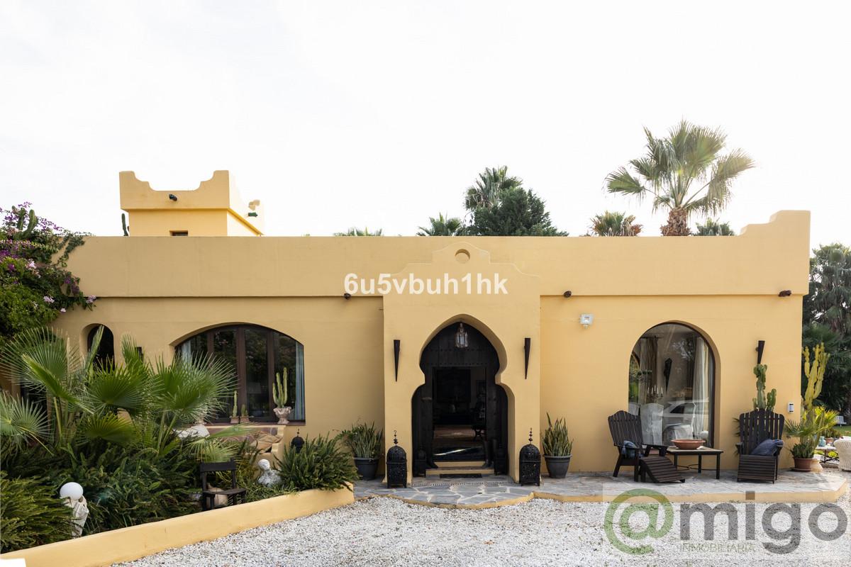 Venta de villa en Estepona