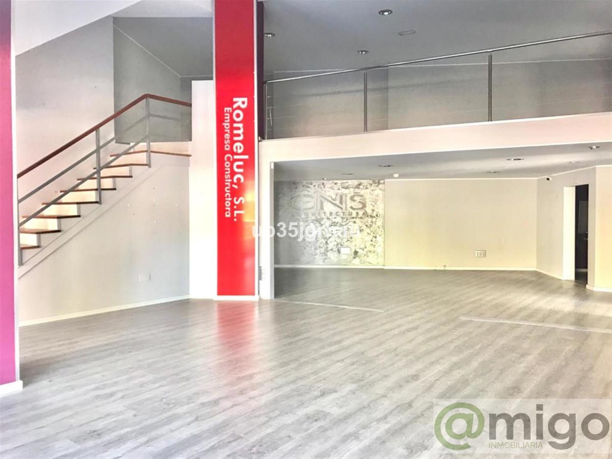 For sale of commercial in Estepona