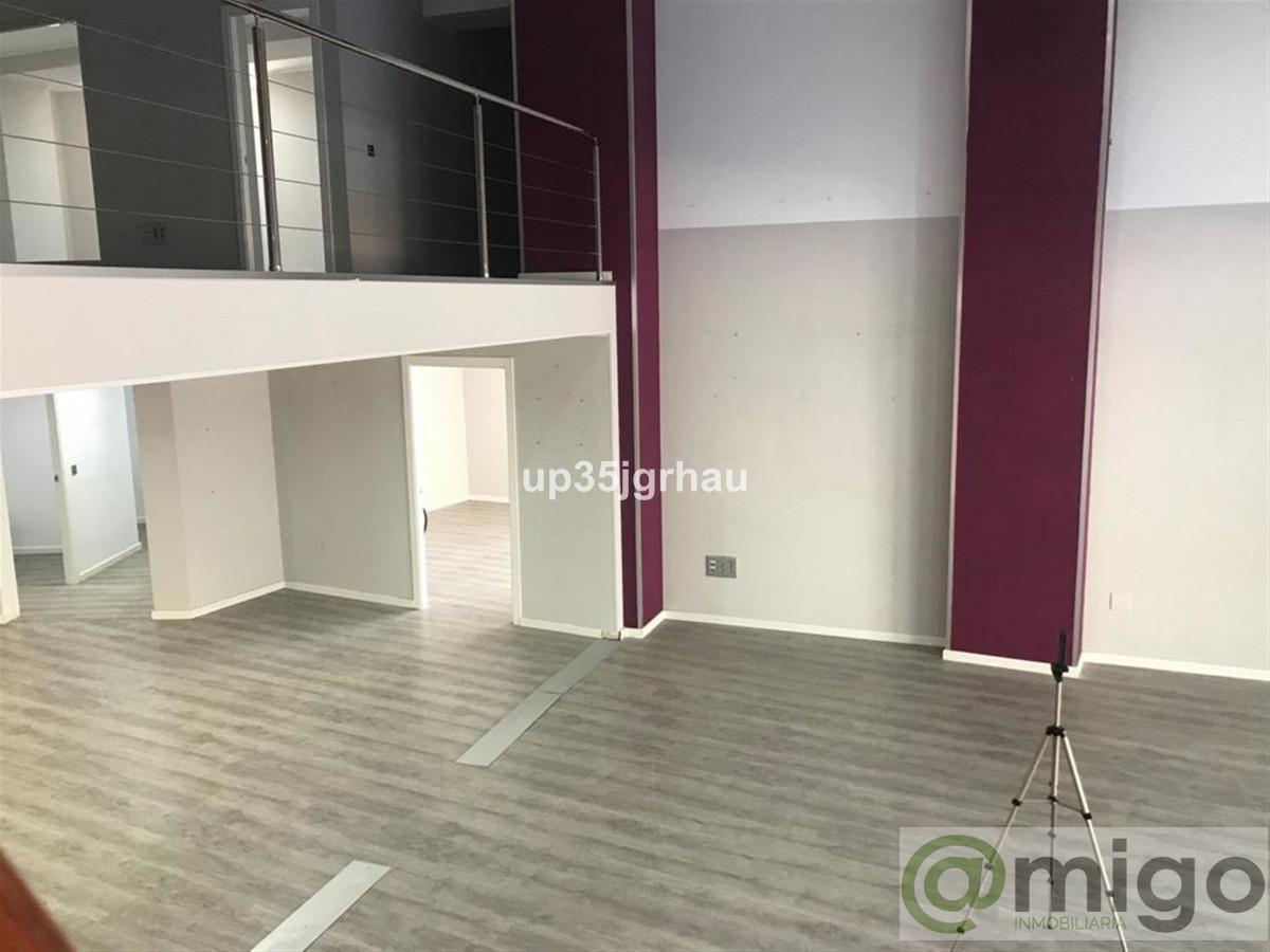 For sale of commercial in Estepona