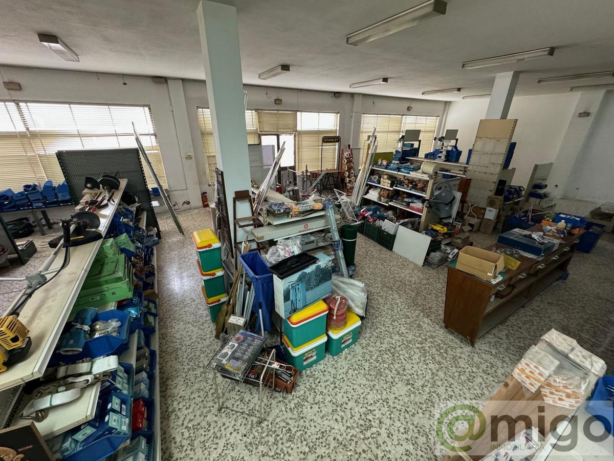 Venta de local en Estepona