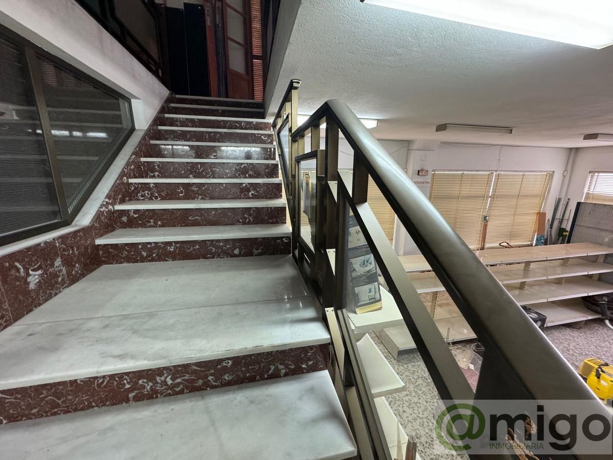 Venta de local en Estepona