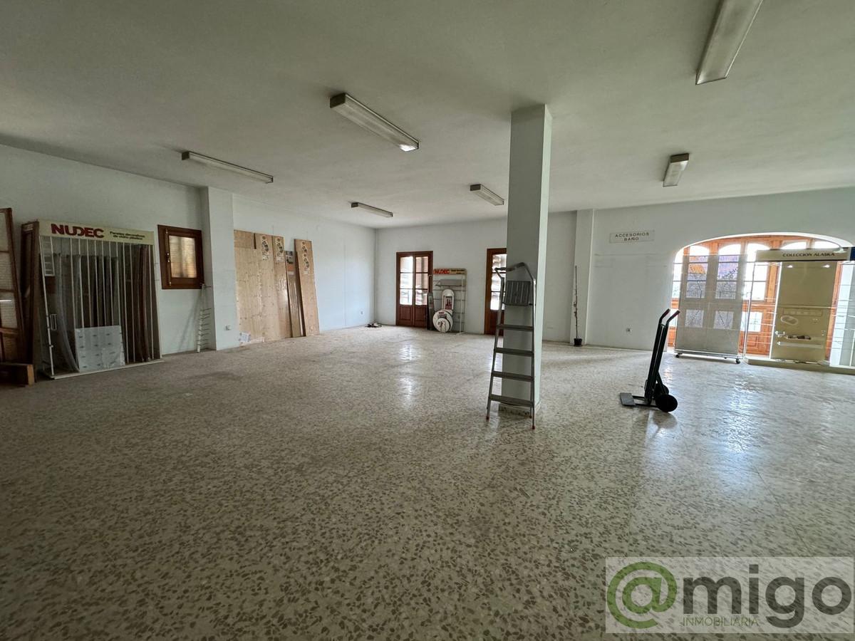 Venta de local en Estepona