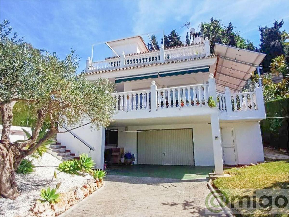 Venta de villa en Calahonda