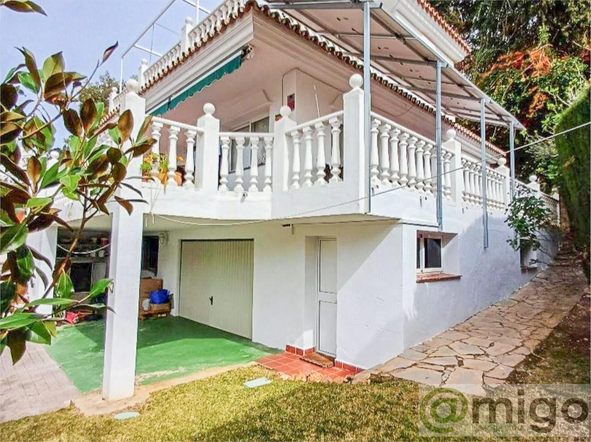 Venta de villa en Calahonda