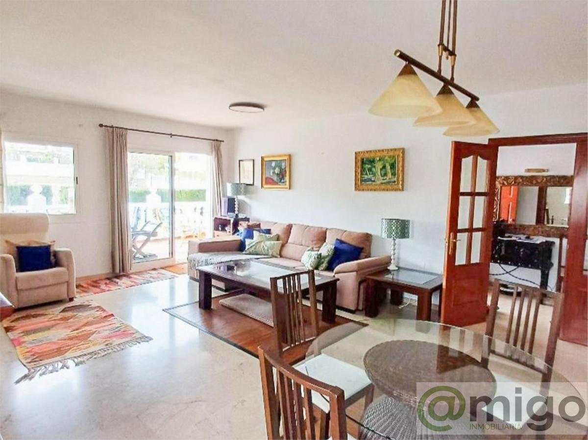 Venta de villa en Calahonda