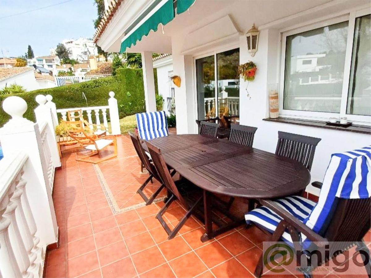 Venta de villa en Calahonda