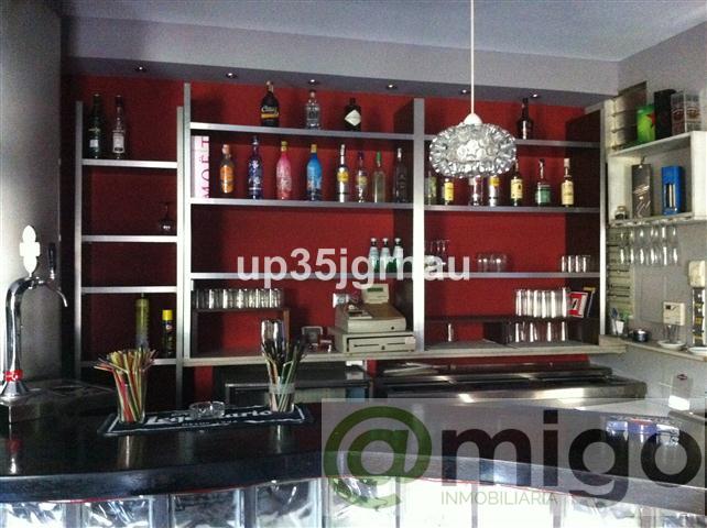 For sale of commercial in Estepona