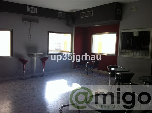 For sale of commercial in Estepona