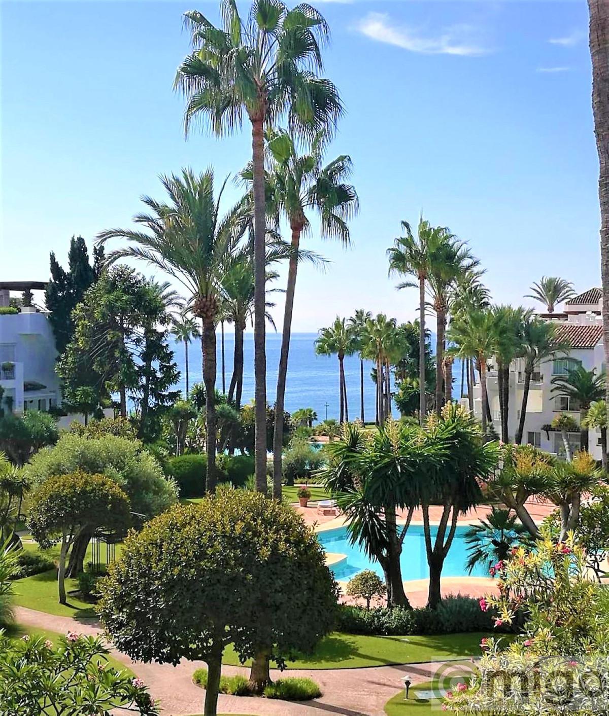 Venta de Ático en Estepona