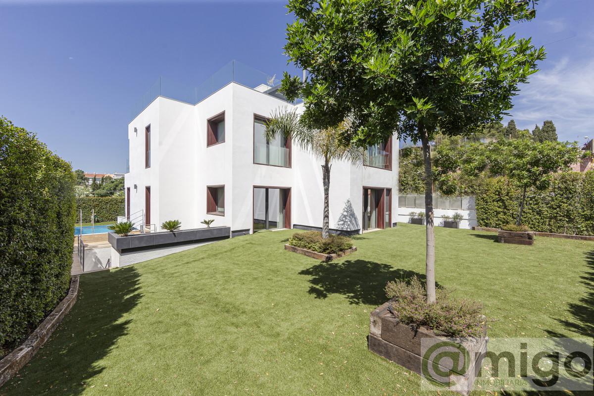 For sale of villa in Marbella