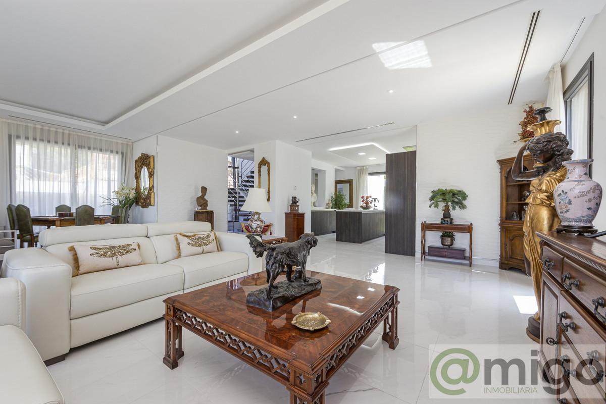 For sale of villa in Marbella