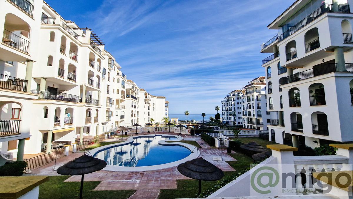 For sale of apartment in La Duquesa