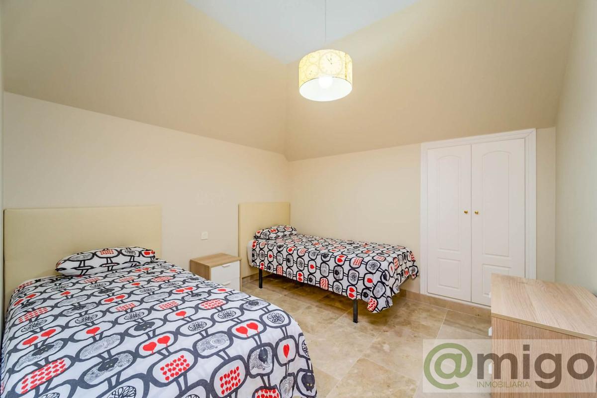 Venta de Ático en La Duquesa