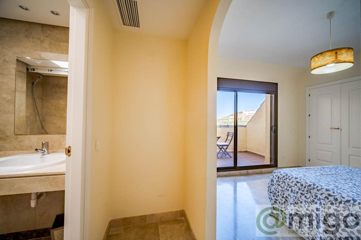 Venta de Ático en La Duquesa