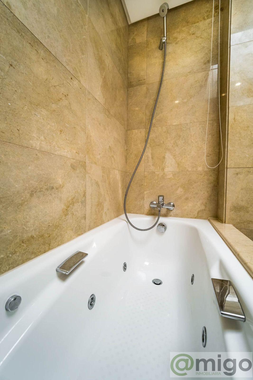 Venta de Ático en La Duquesa