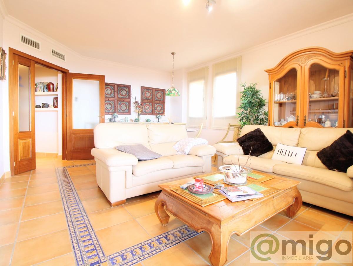 For sale of apartment in Calahonda