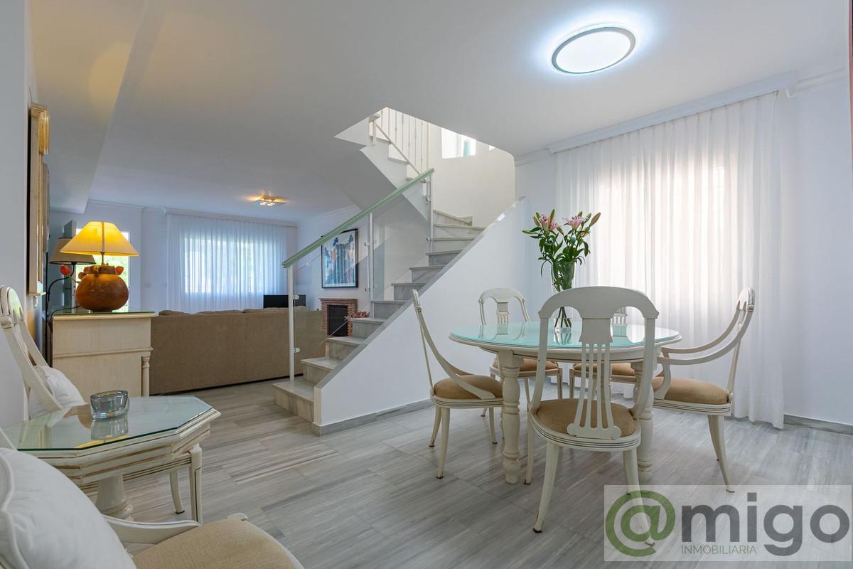 Venta de villa en Costabella