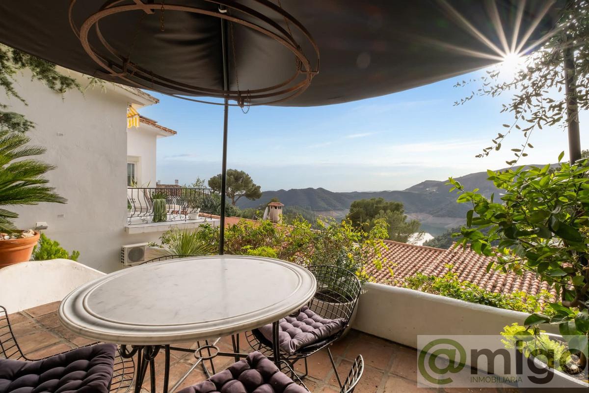 For sale of villa in Marbella