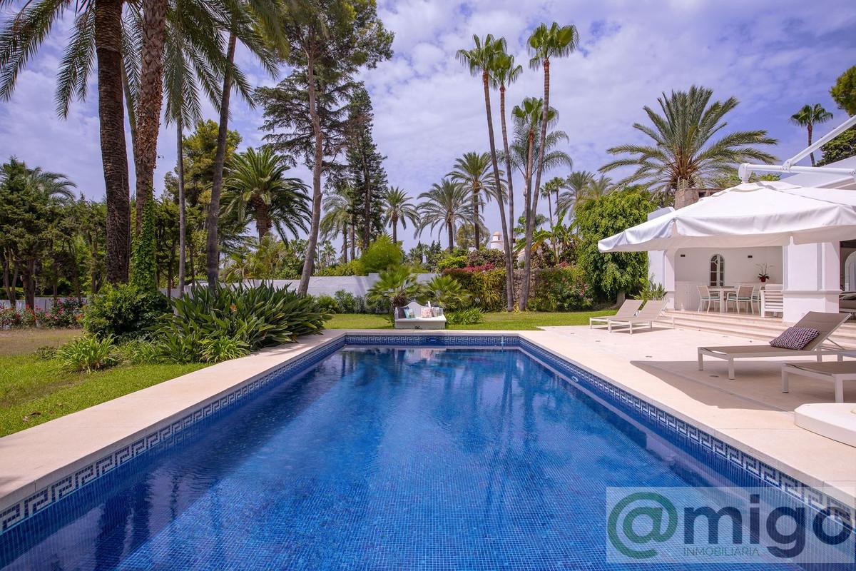 For sale of villa in El Paraiso