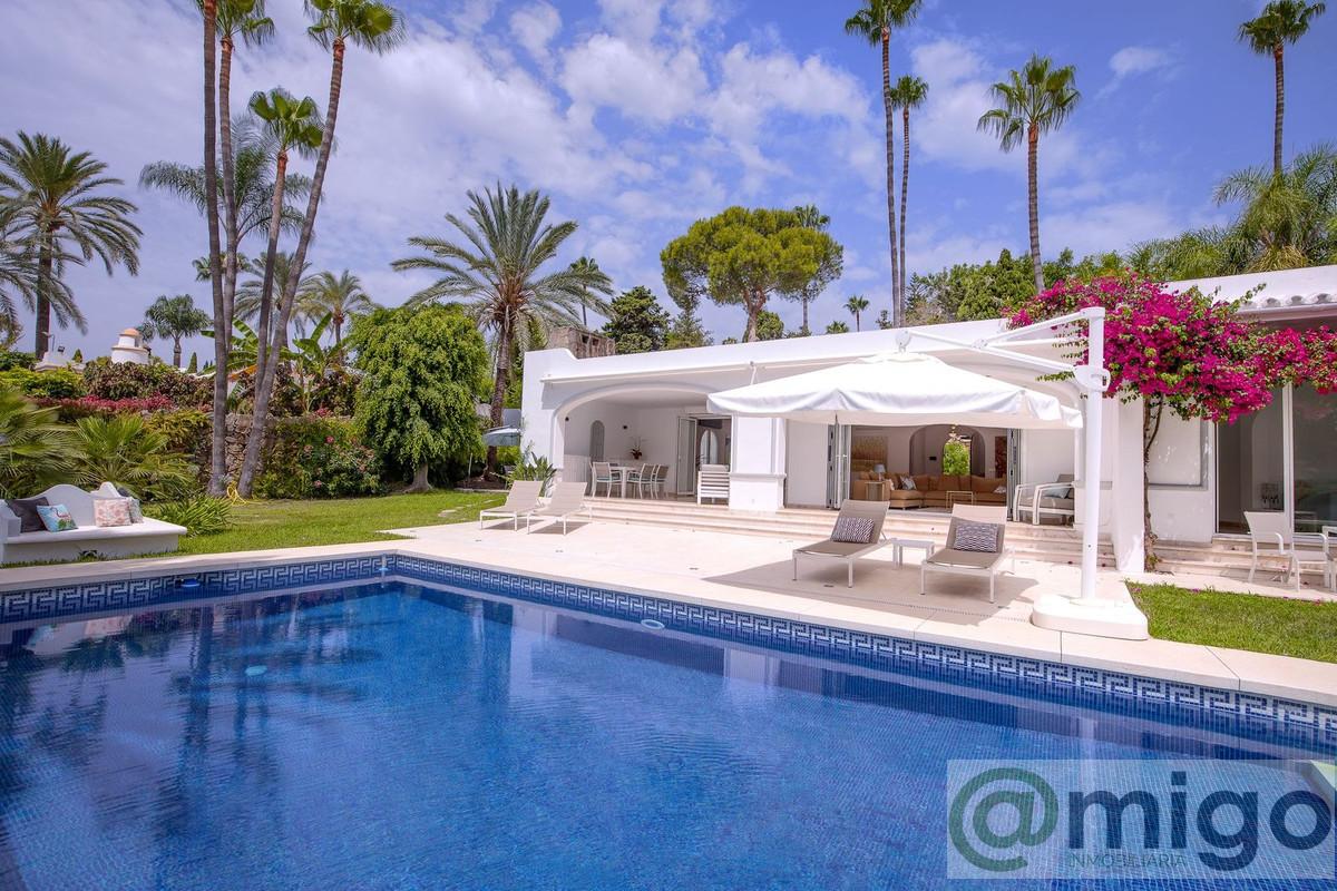 Venta de villa en El Paraiso