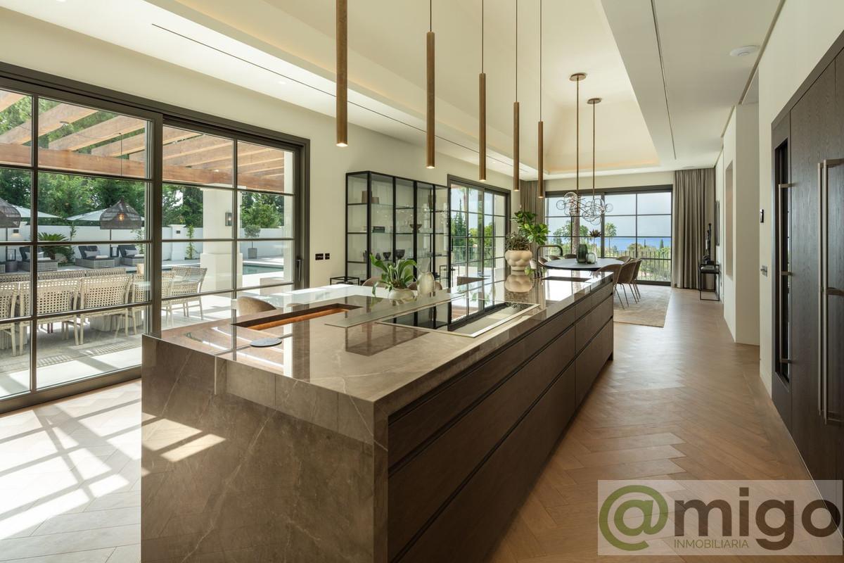 For sale of villa in Marbella