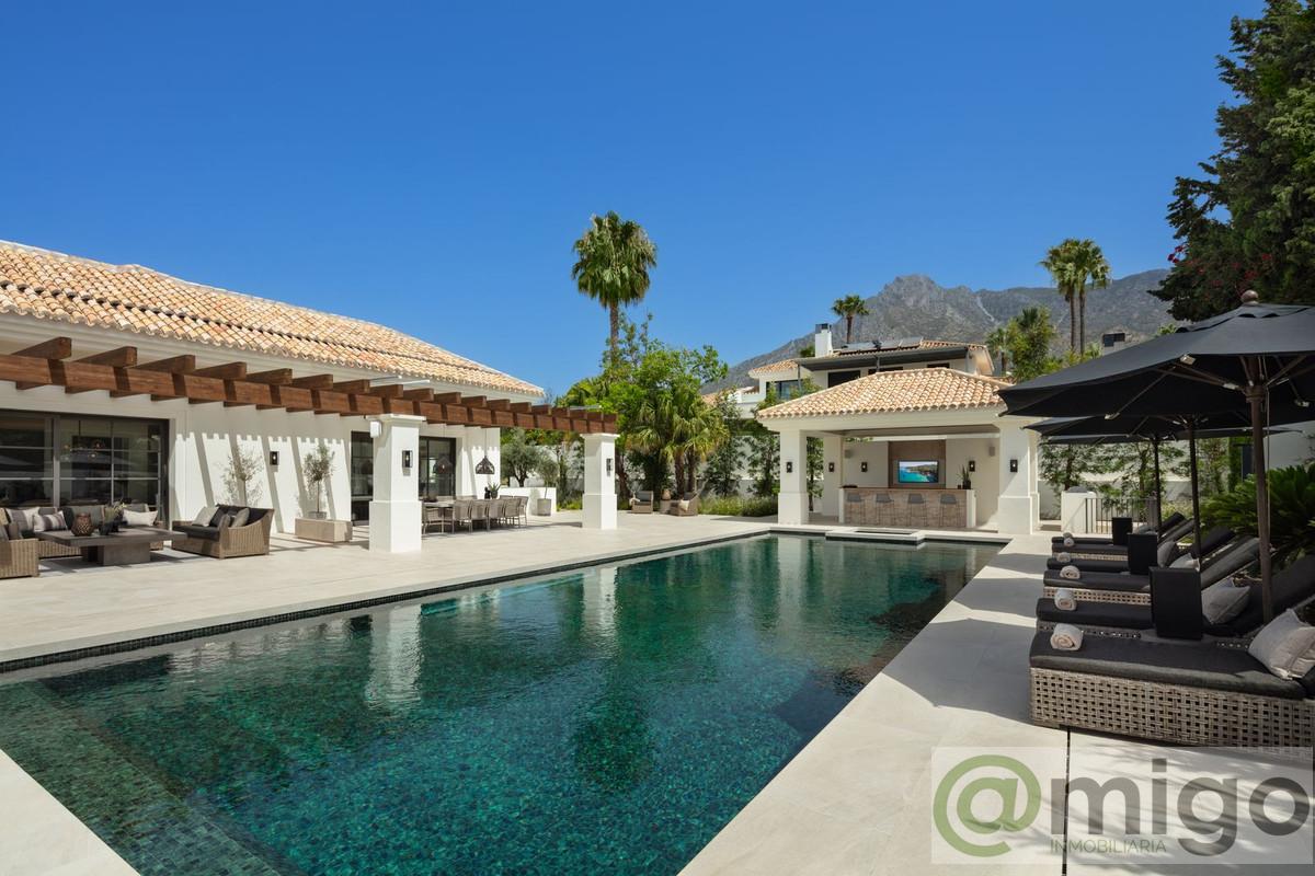 For sale of villa in Marbella