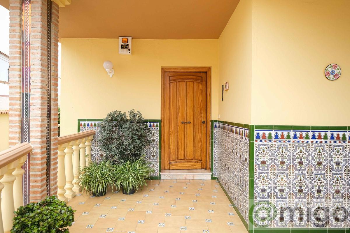 Venta de villa en Las Lagunas