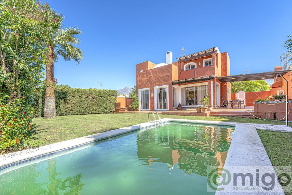 Venta de apartamento en San Luis de Sabinillas